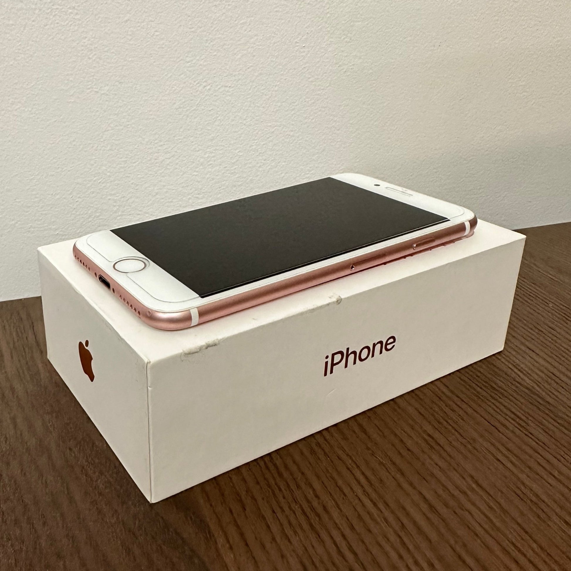 iPhone 7 - trade.com.au