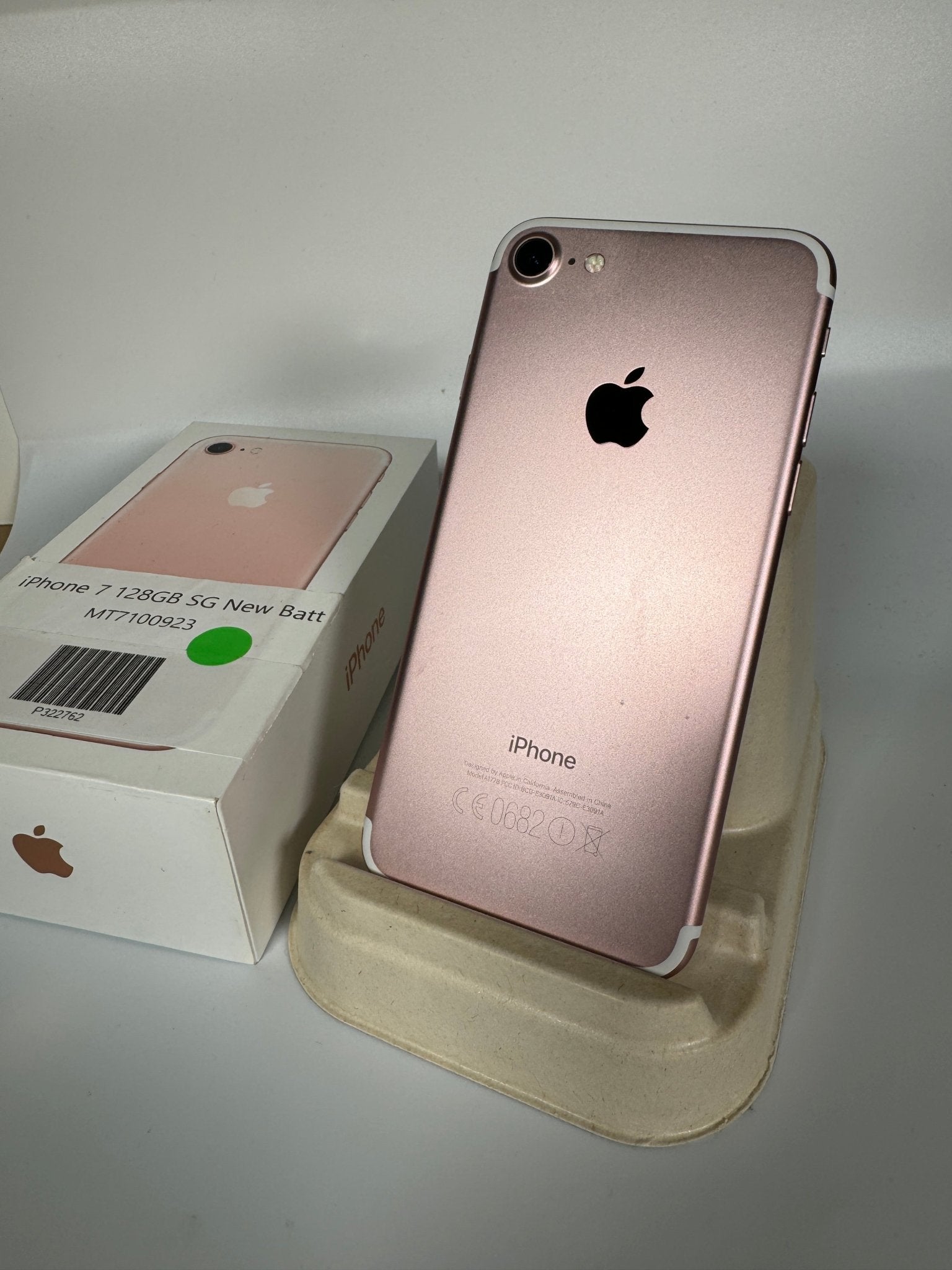 iPhone 7 - trade.com.au
