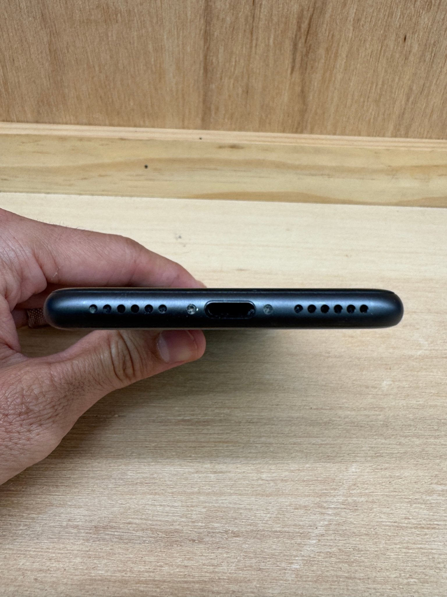 iPhone 8 - trade.com.au