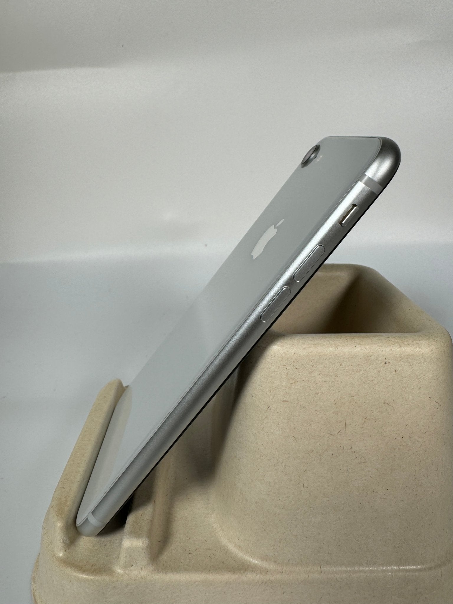 iPhone 8 - trade.com.au