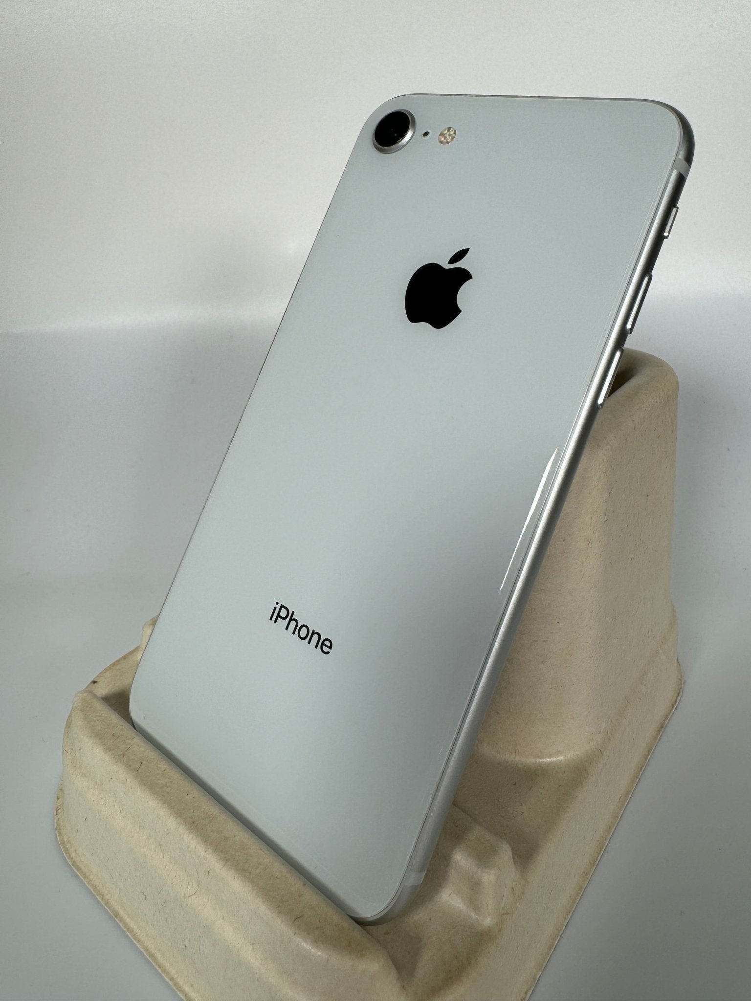 iPhone 8 - trade.com.au