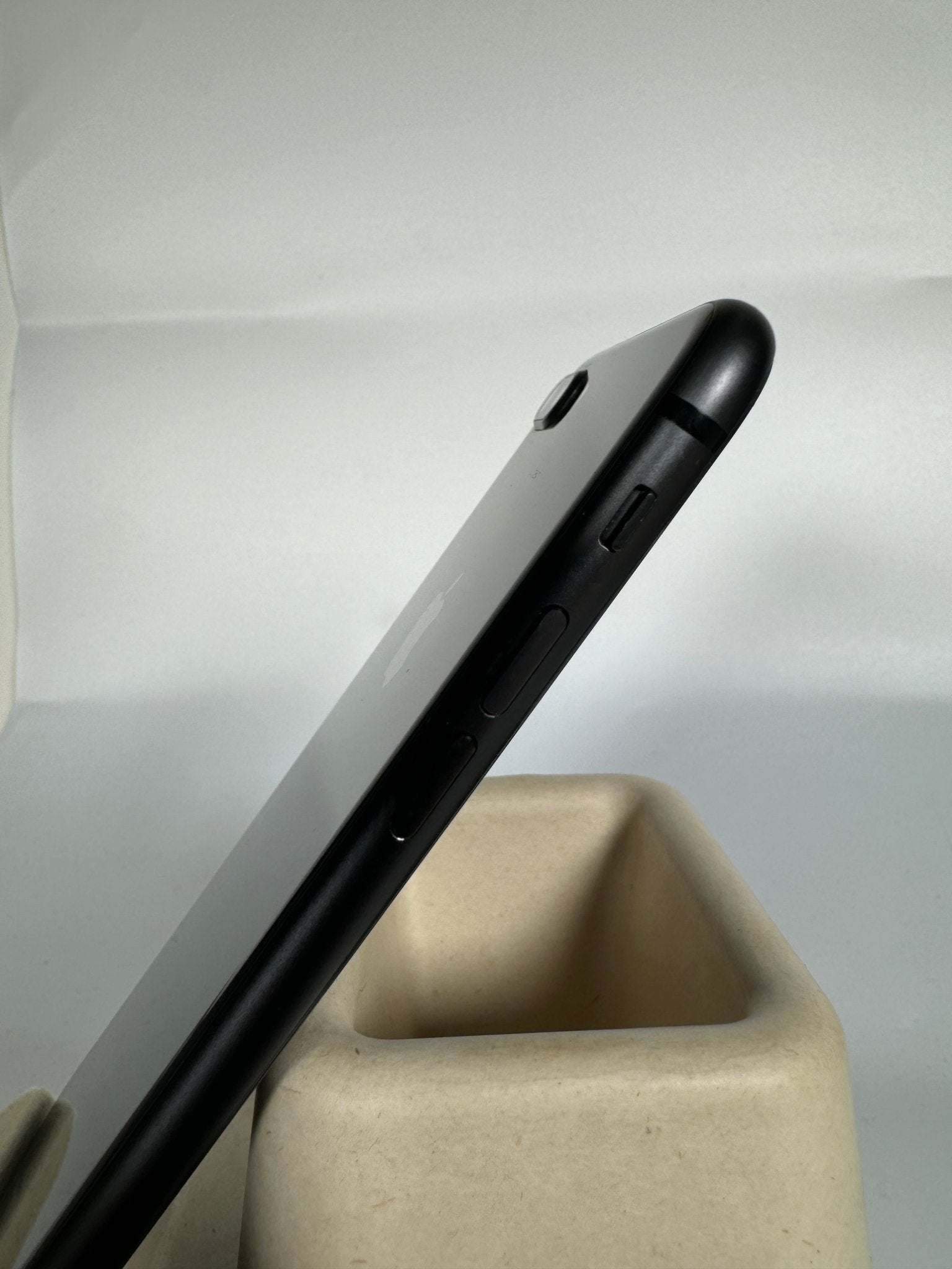 iPhone 8 Plus - trade.com.au