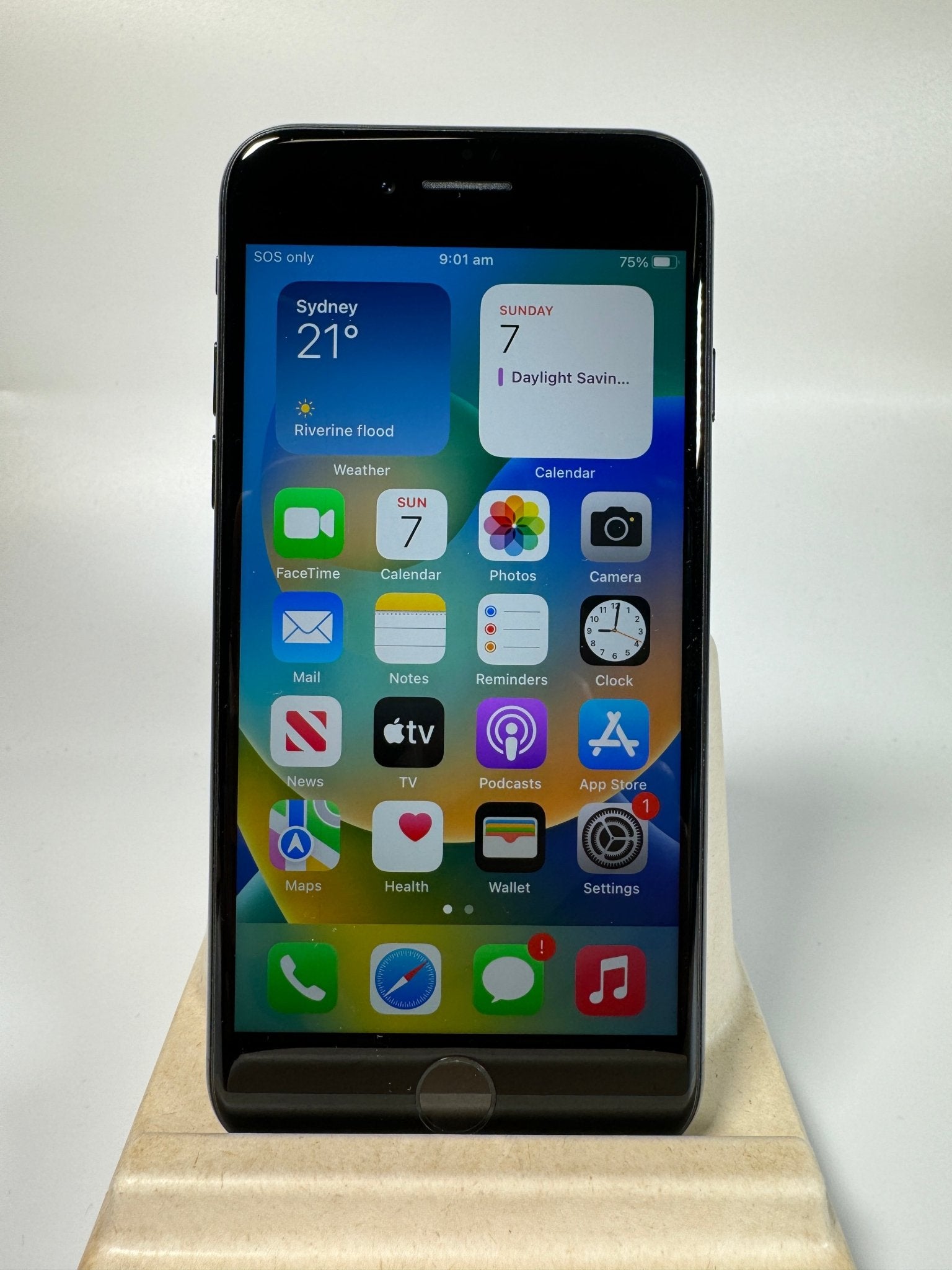 iPhone SE 2nd Gen - trade.com.au