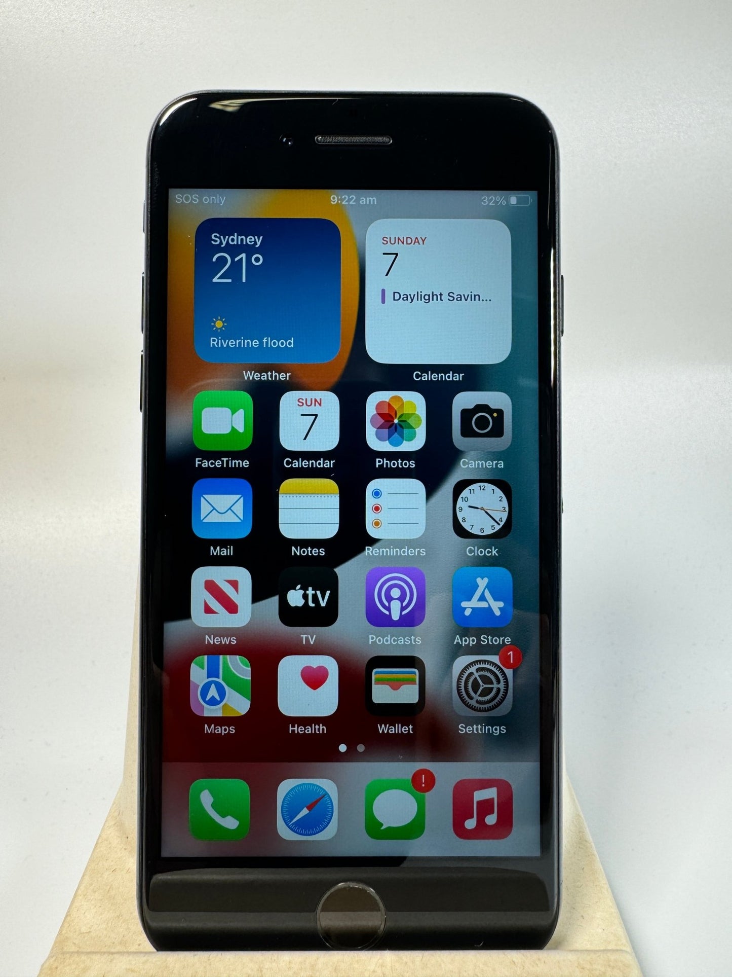 iPhone SE 2nd Gen - trade.com.au