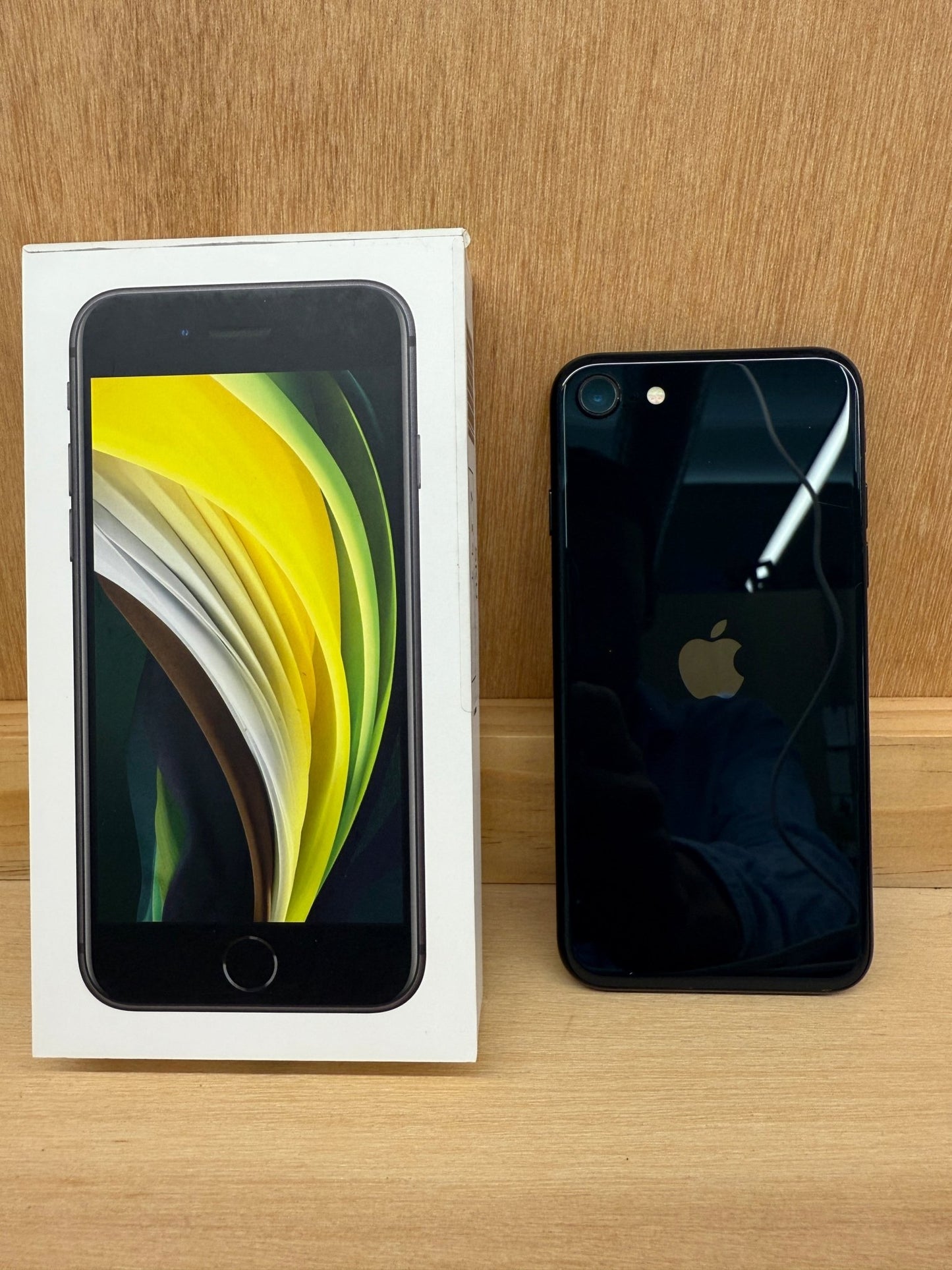 iPhone SE 2nd Gen - trade.com.au