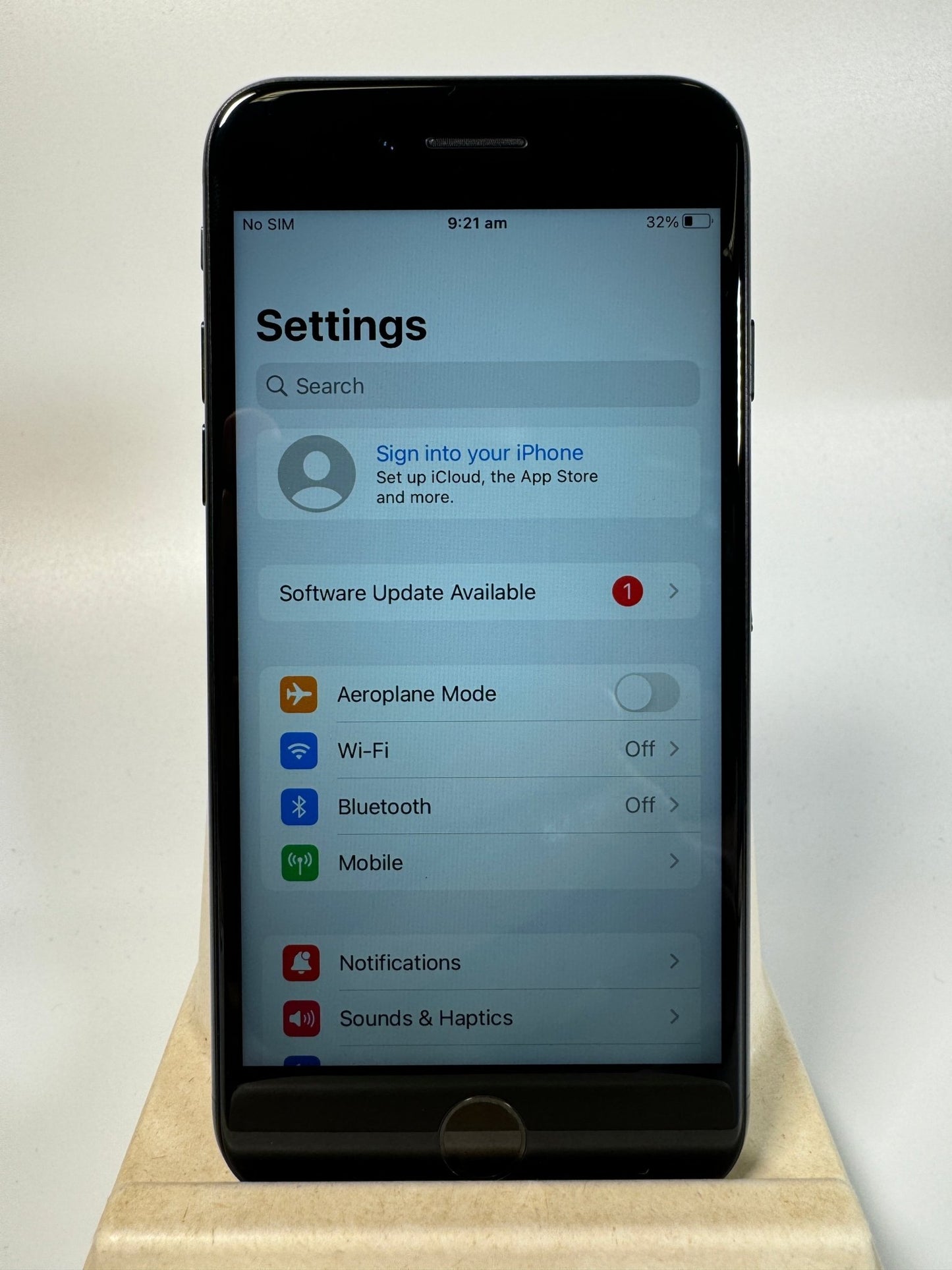 iPhone SE 2nd Gen - trade.com.au