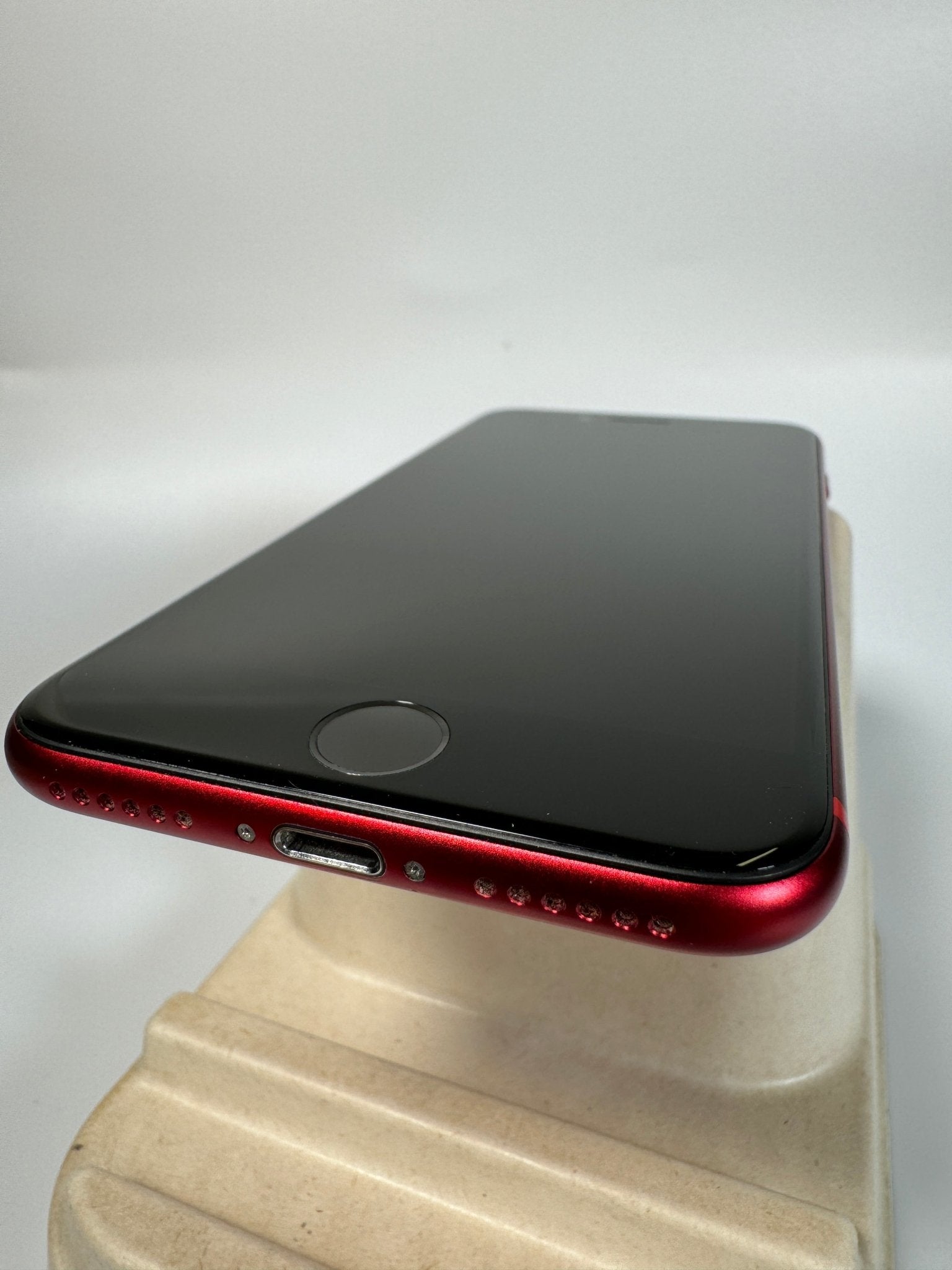 iPhone SE 2nd Gen - trade.com.au