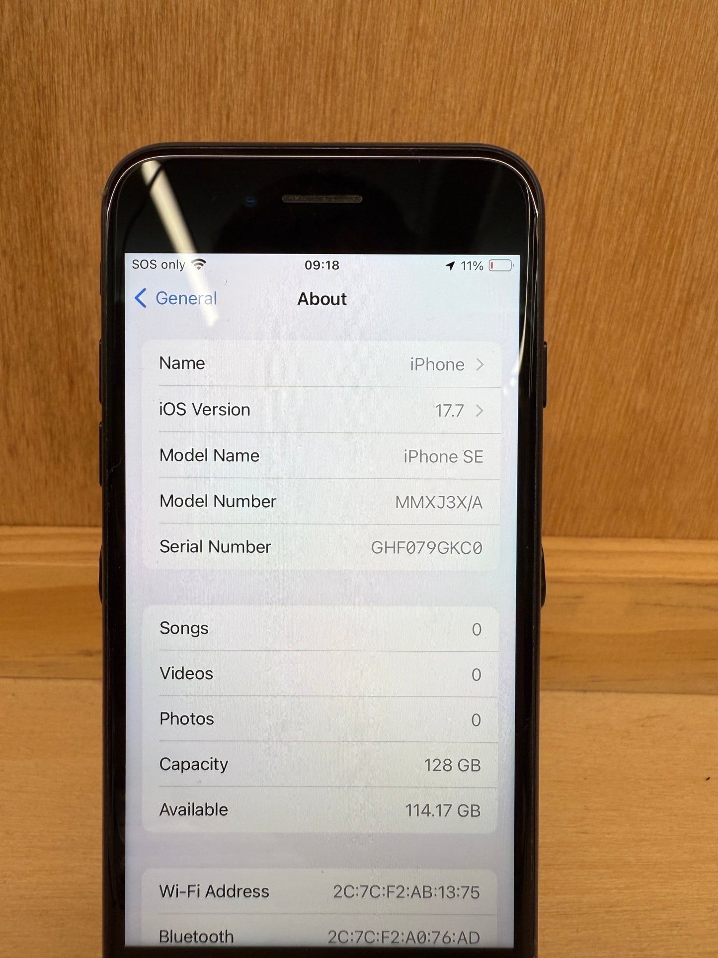 iPhone SE 3rd Gen - trade.com.au