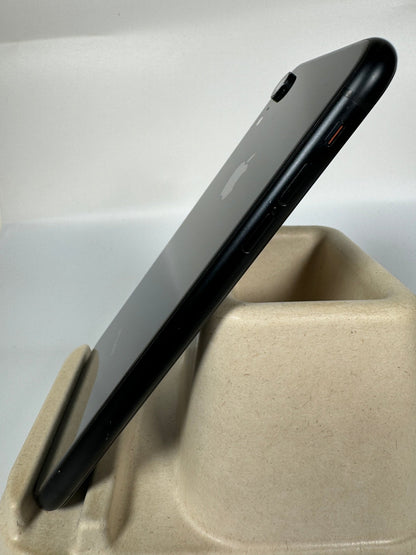 iPhone XR - trade.com.au