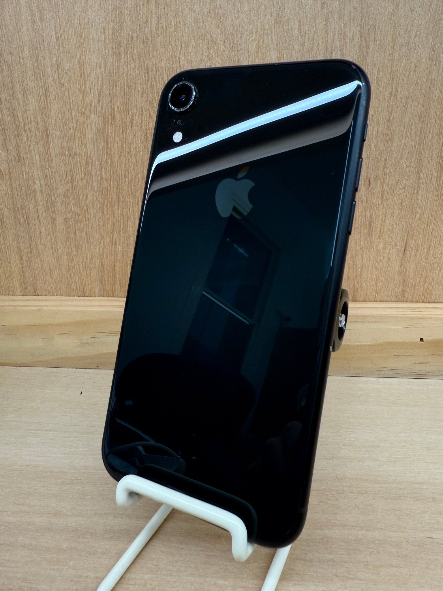 iPhone XR - trade.com.au