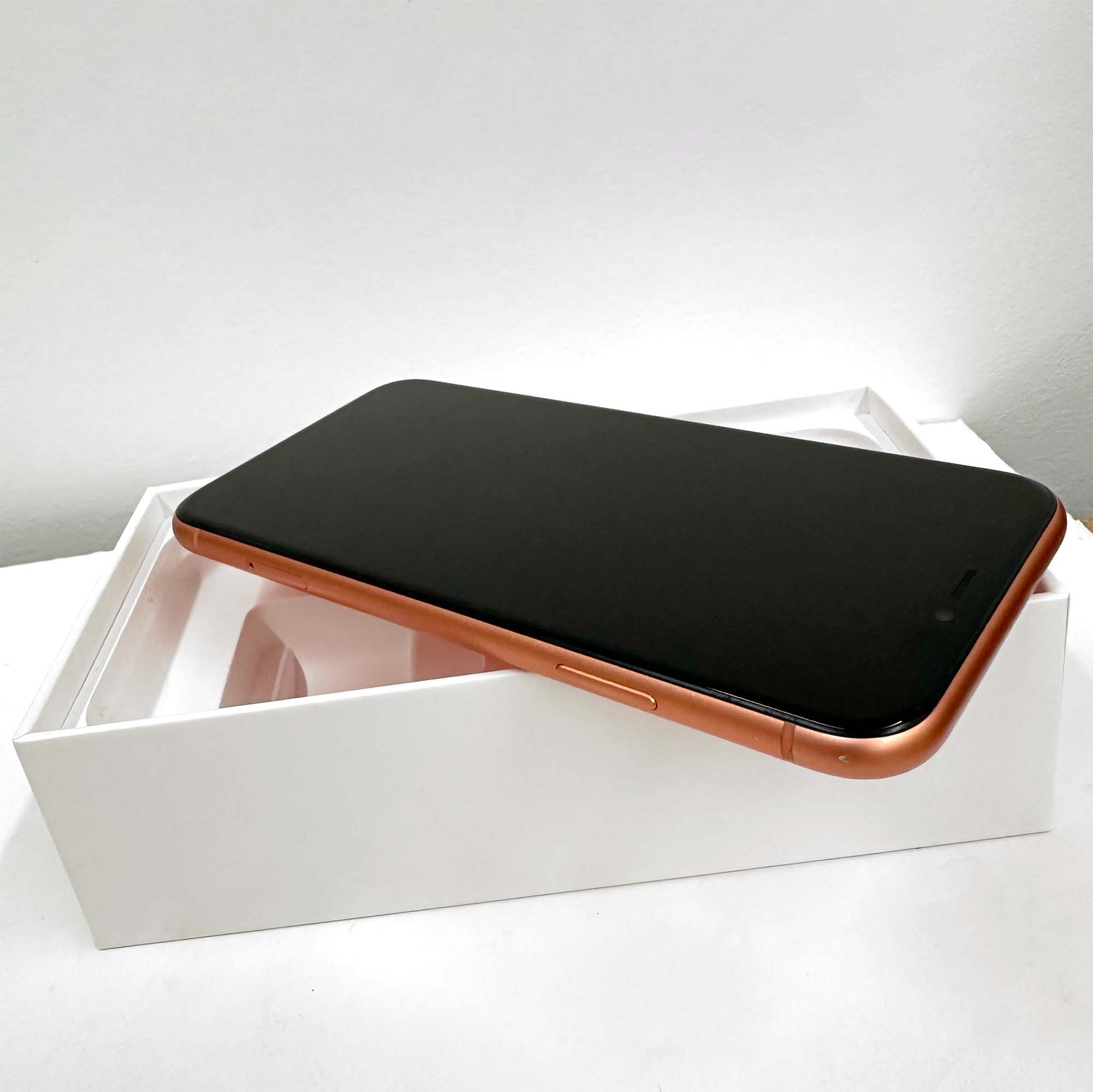 iPhone XR - trade.com.au