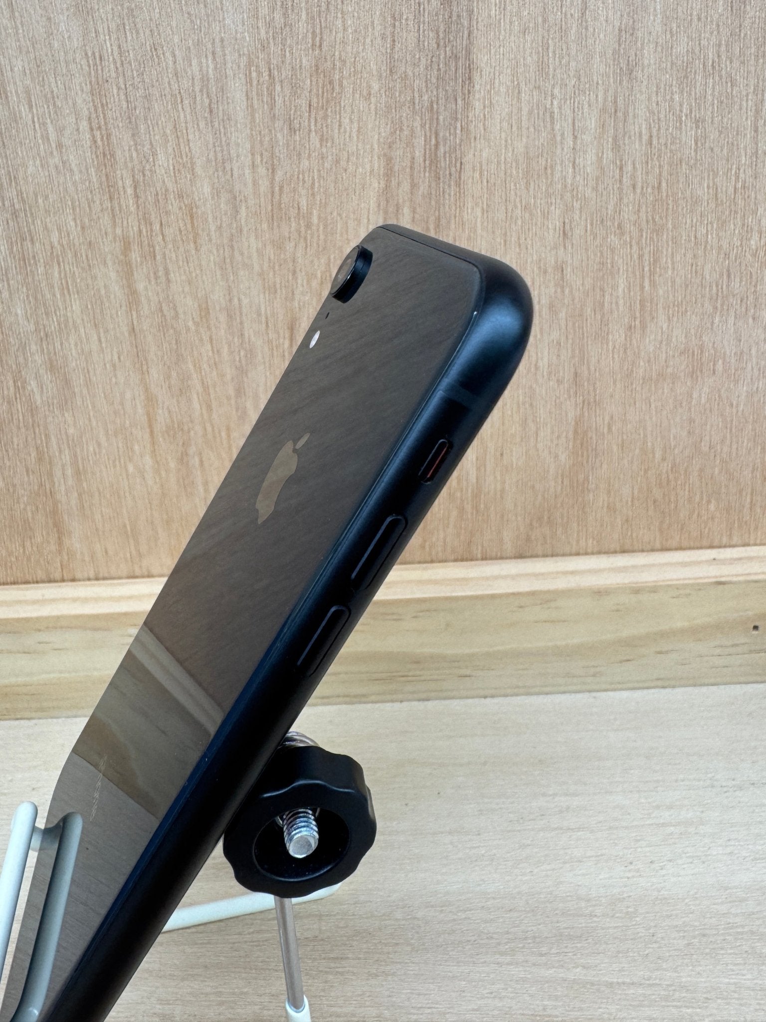 iPhone XR - trade.com.au