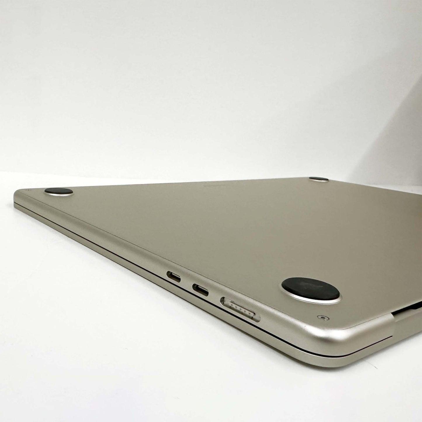 MacBook Air M2 15" A2941 - trade.com.au