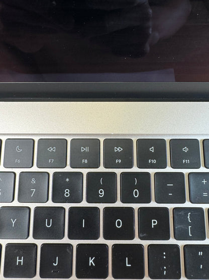 MacBook Air M2 15" A2941 - trade.com.au