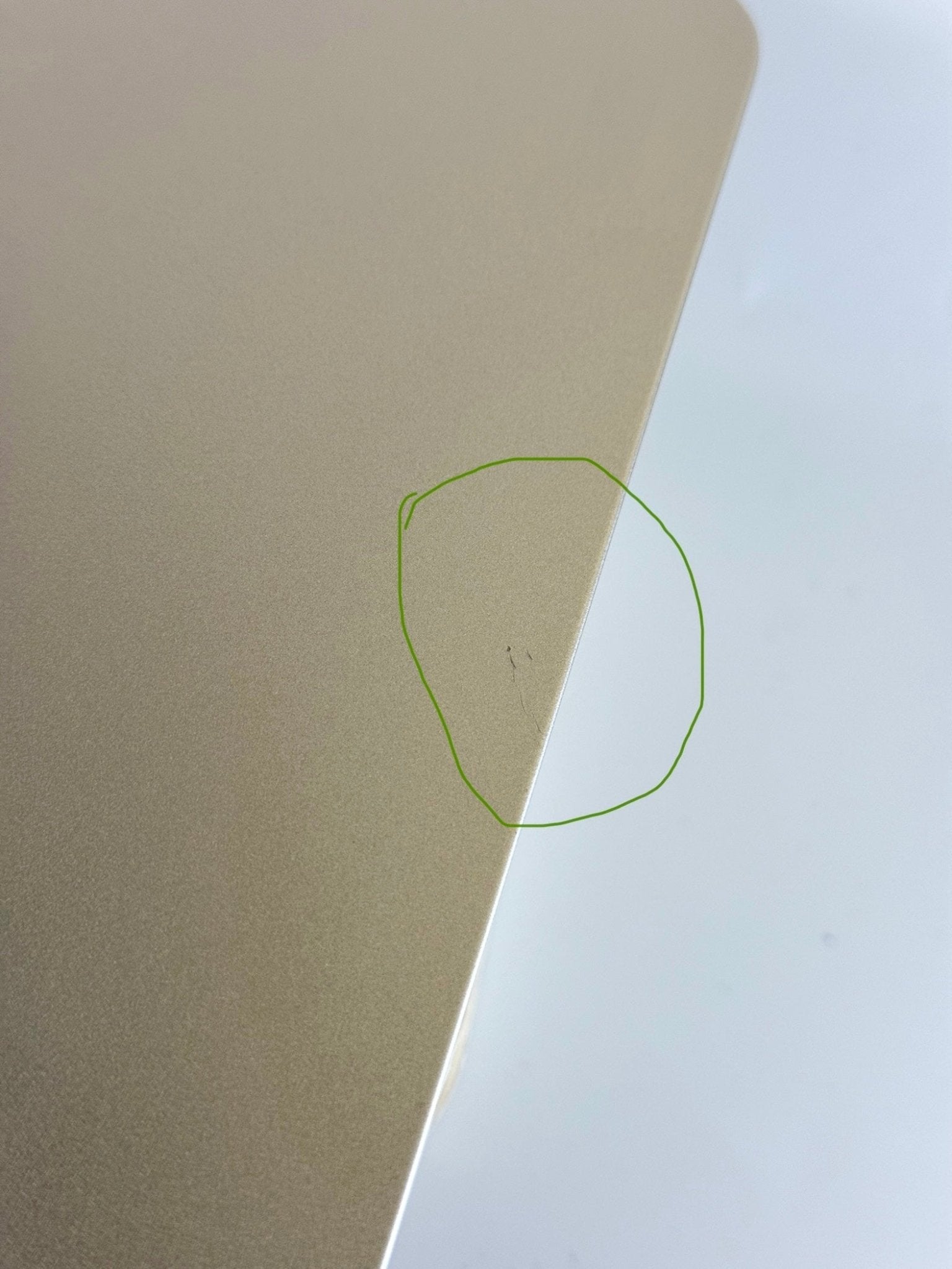 MacBook Air M2 15" A2941 - trade.com.au