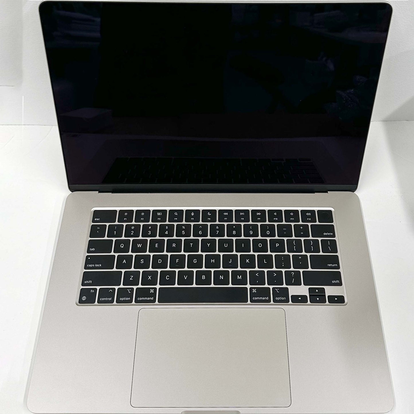 MacBook Air M2 15" A2941 - trade.com.au