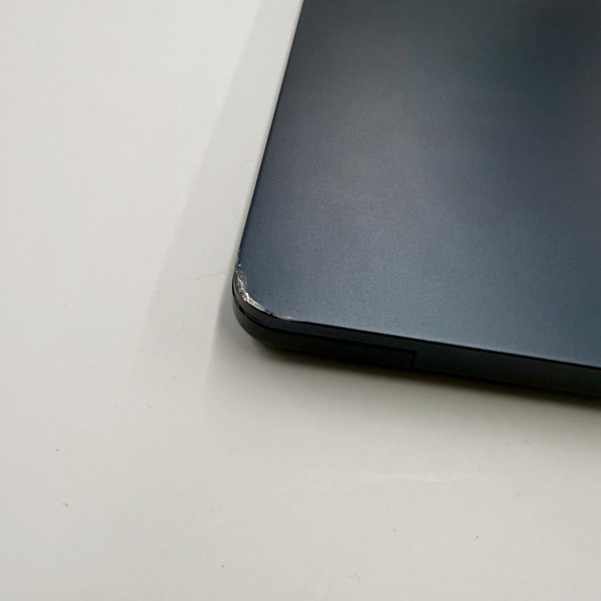 MacBook Air M3 13" (A3113) 256GB Midnight 2024 T8066 - trade.com.au