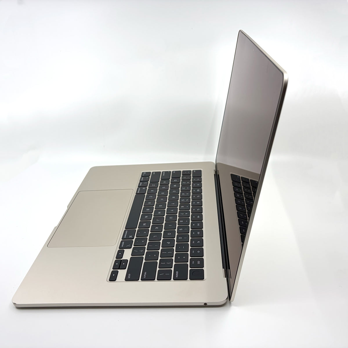 MacBook Air M4 15" (A3241) 512GB 24GB RAM Starlight A Grade T8887