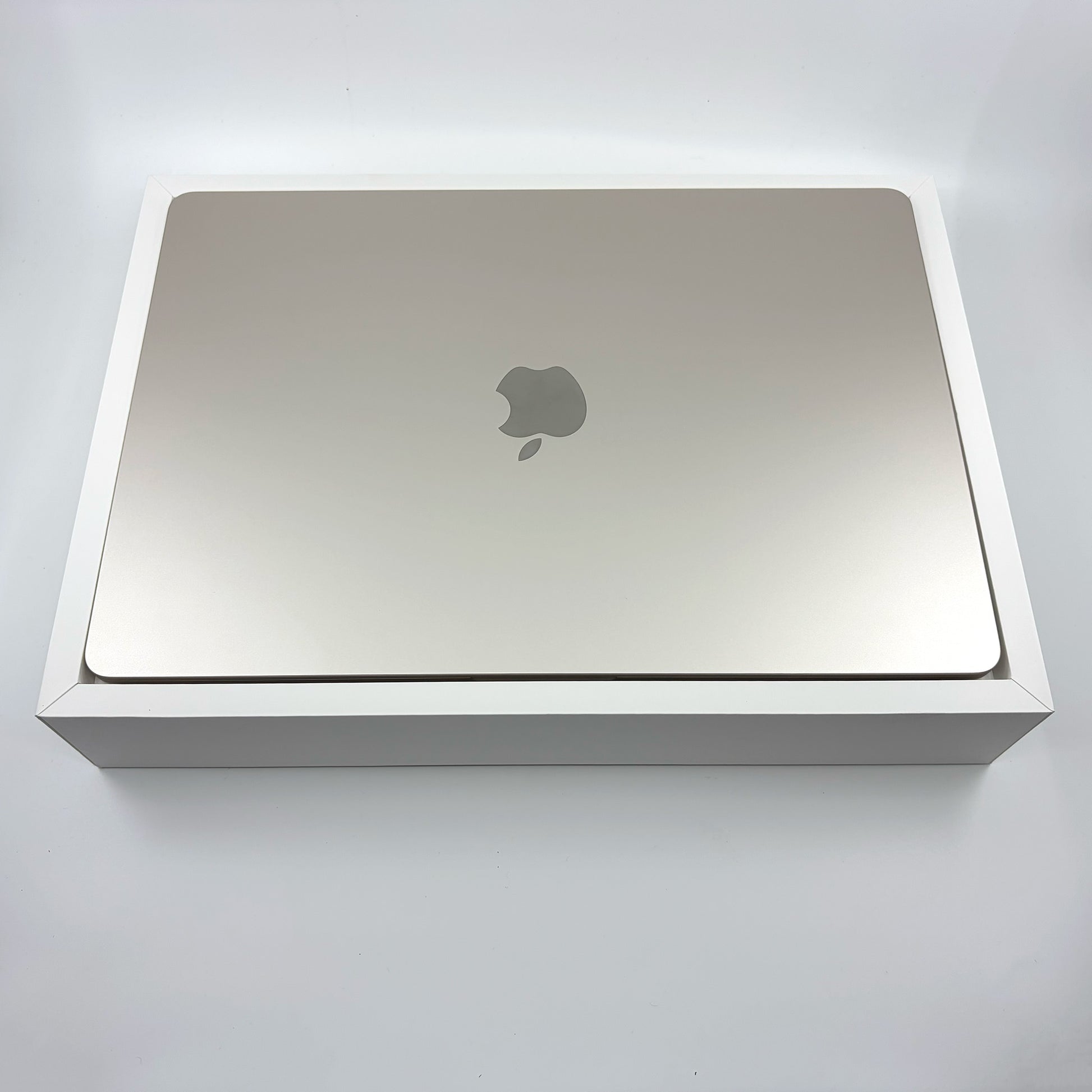MacBook Air M4 15" (A3241) 512GB 24GB RAM Starlight A Grade T8887