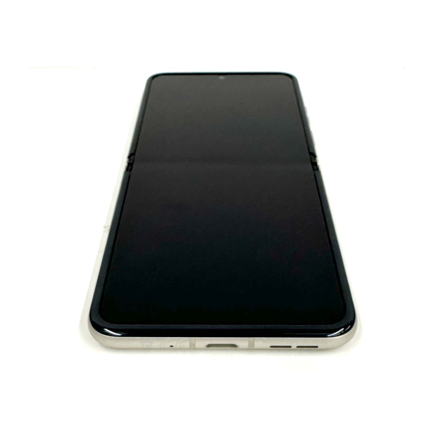 Motorola Razr 40 - trade.com.au