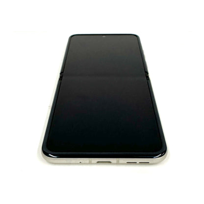 Motorola Razr 40 - trade.com.au