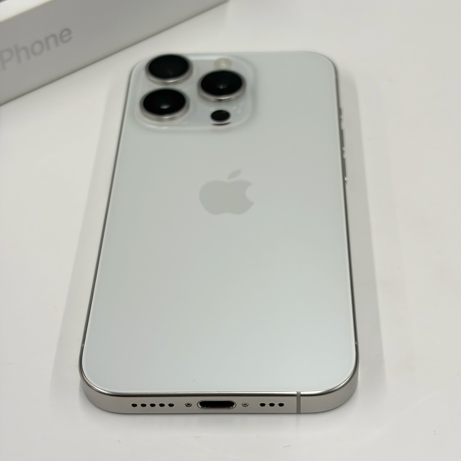 iPhone 15 Pro 256GB White Titanium A Grade 89% Battery T8640