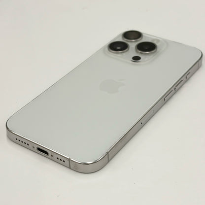 iPhone 15 Pro 256GB White Titanium 89% Battery B Grade T8669