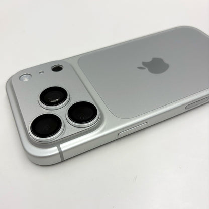 iPhone 18 Pro Silver 256GB 100% Battery (A Grade) T8933
