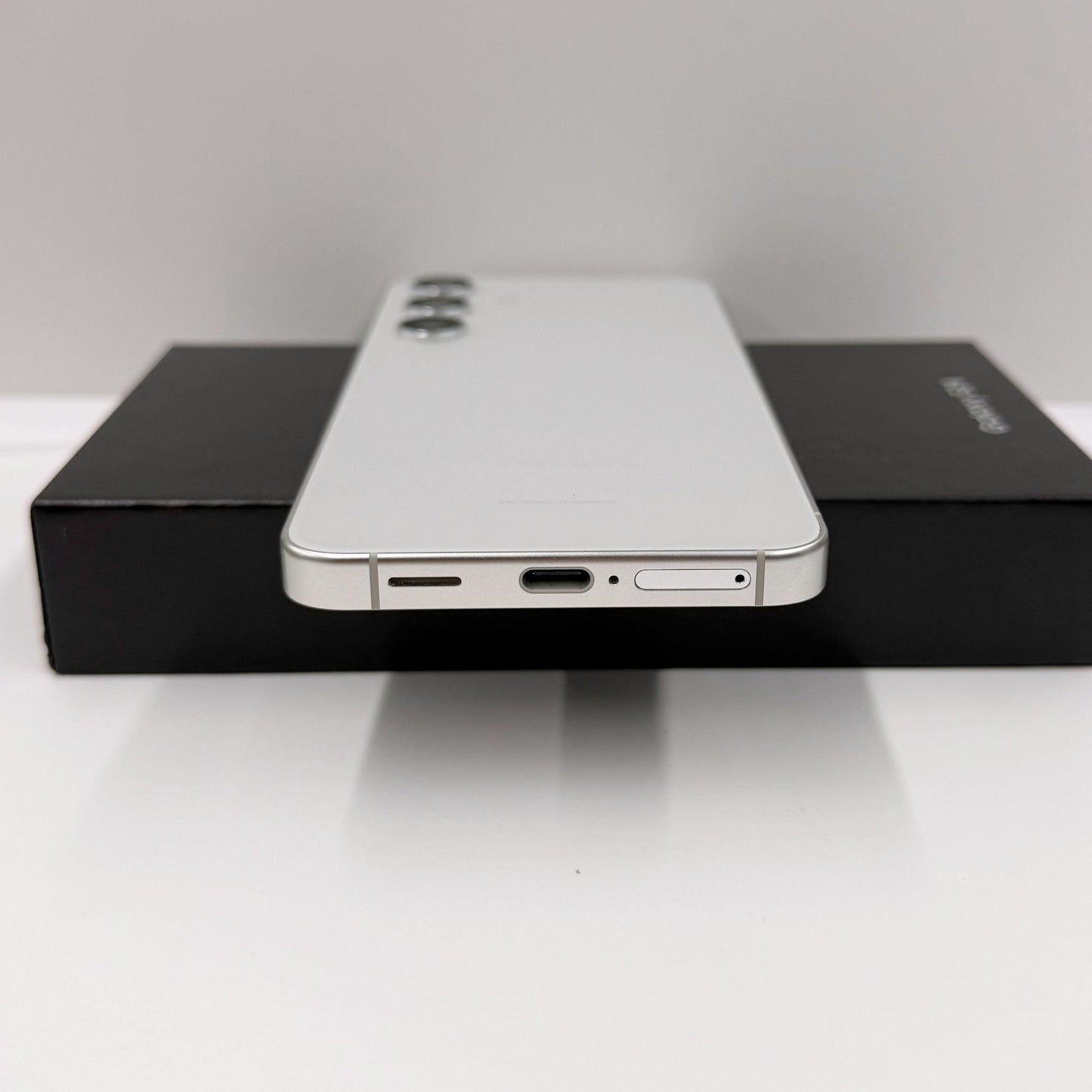 Samsung Galaxy S24 256GB Marvel Gray T8062 - trade.com.au