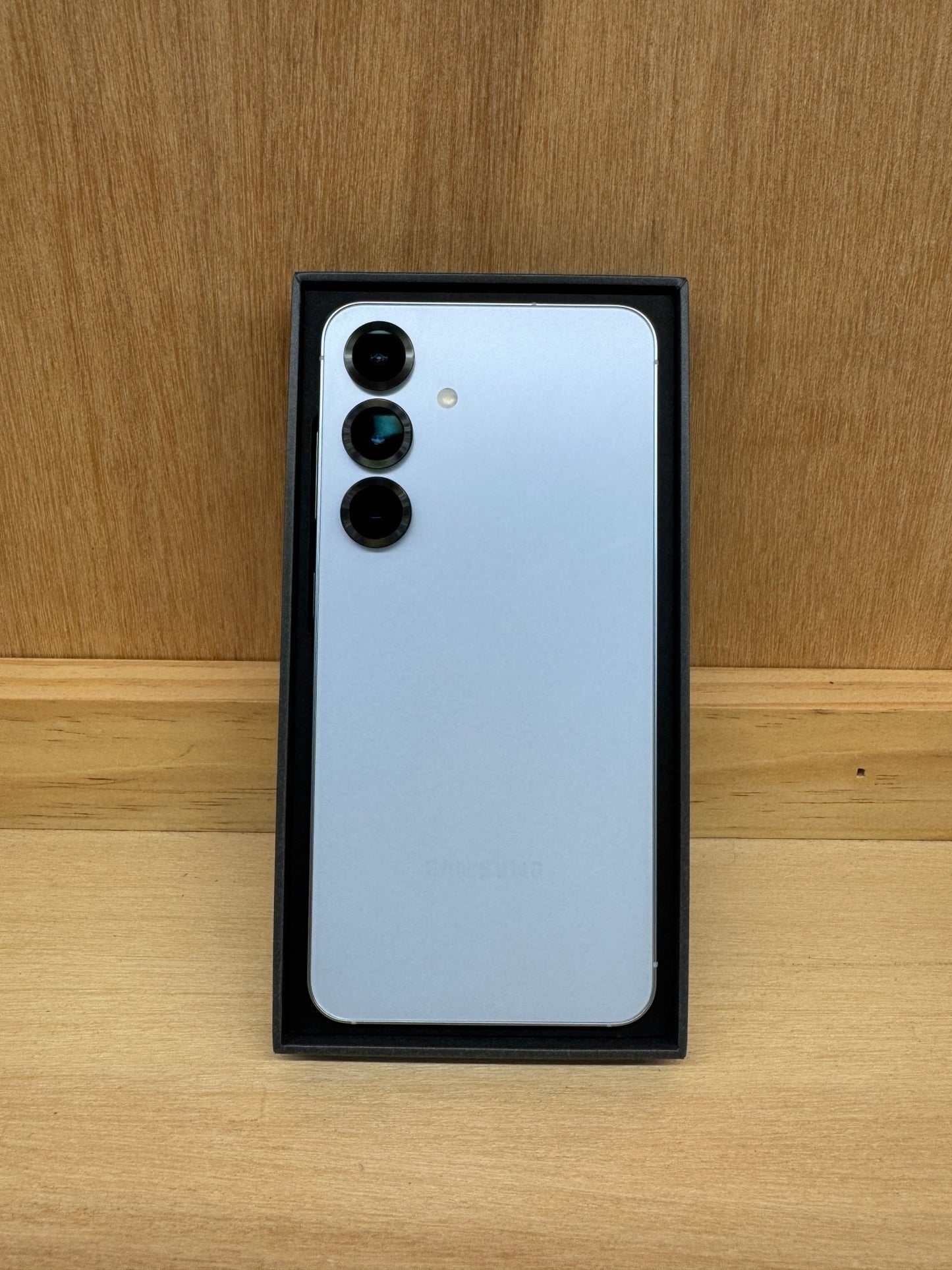 Samsung Galaxy S25 - trade.com.au