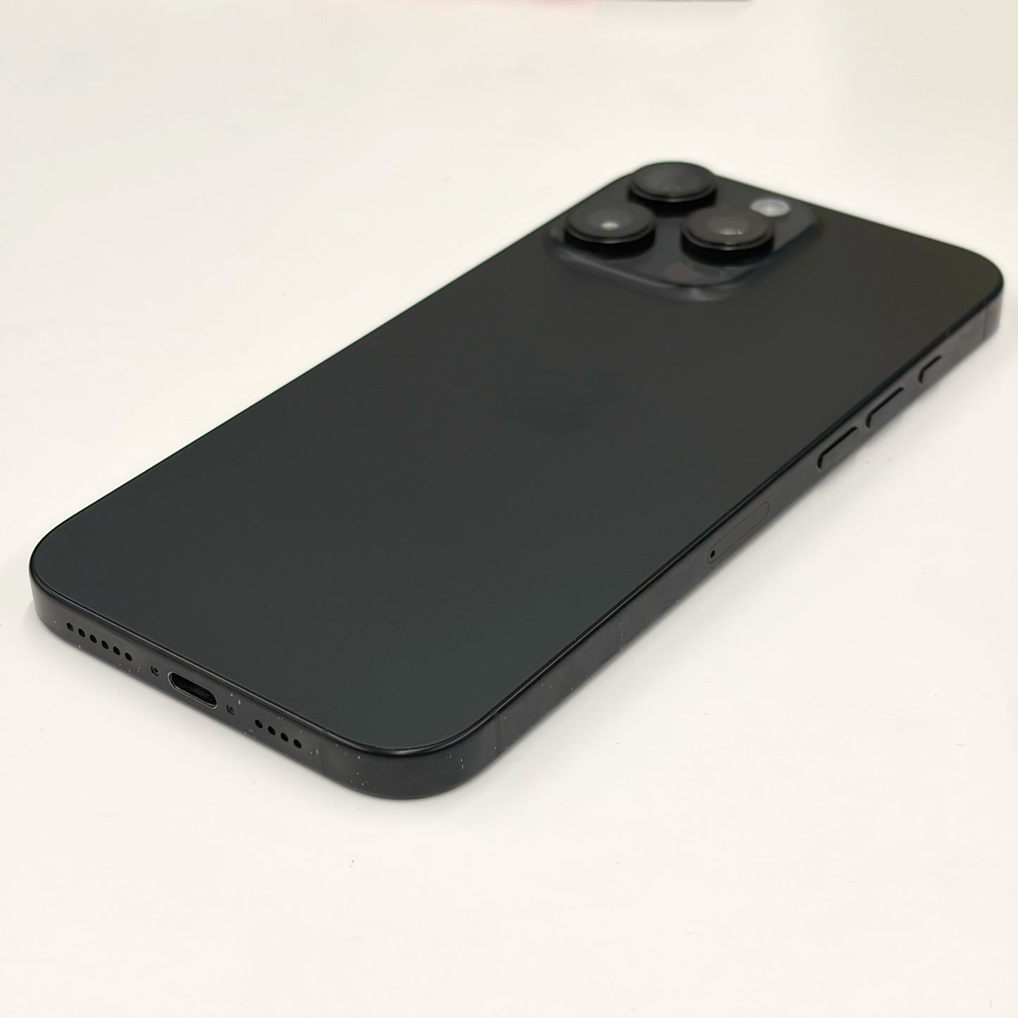 iPhone 16 Pro Max 256GB Black Titanium A Grade 100% Battery T8648